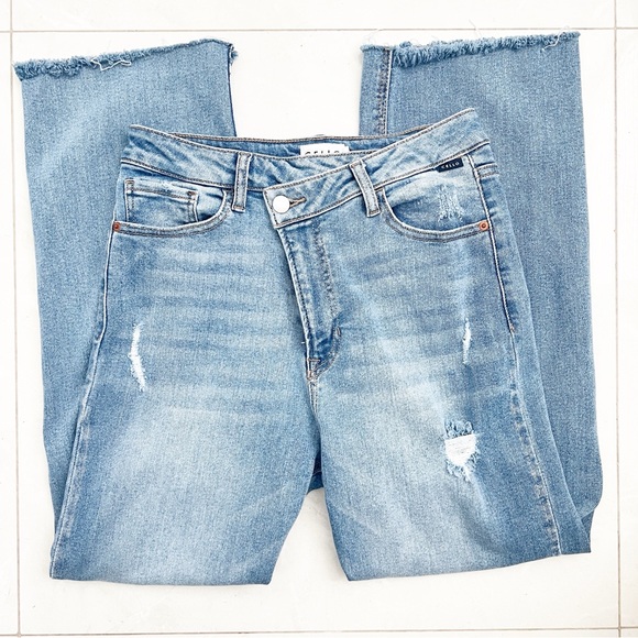 NEW Cello Wide Leg Denim Jeans SIZE 9 Inseam 28 Distressed High Waist - Picture 3 of 12